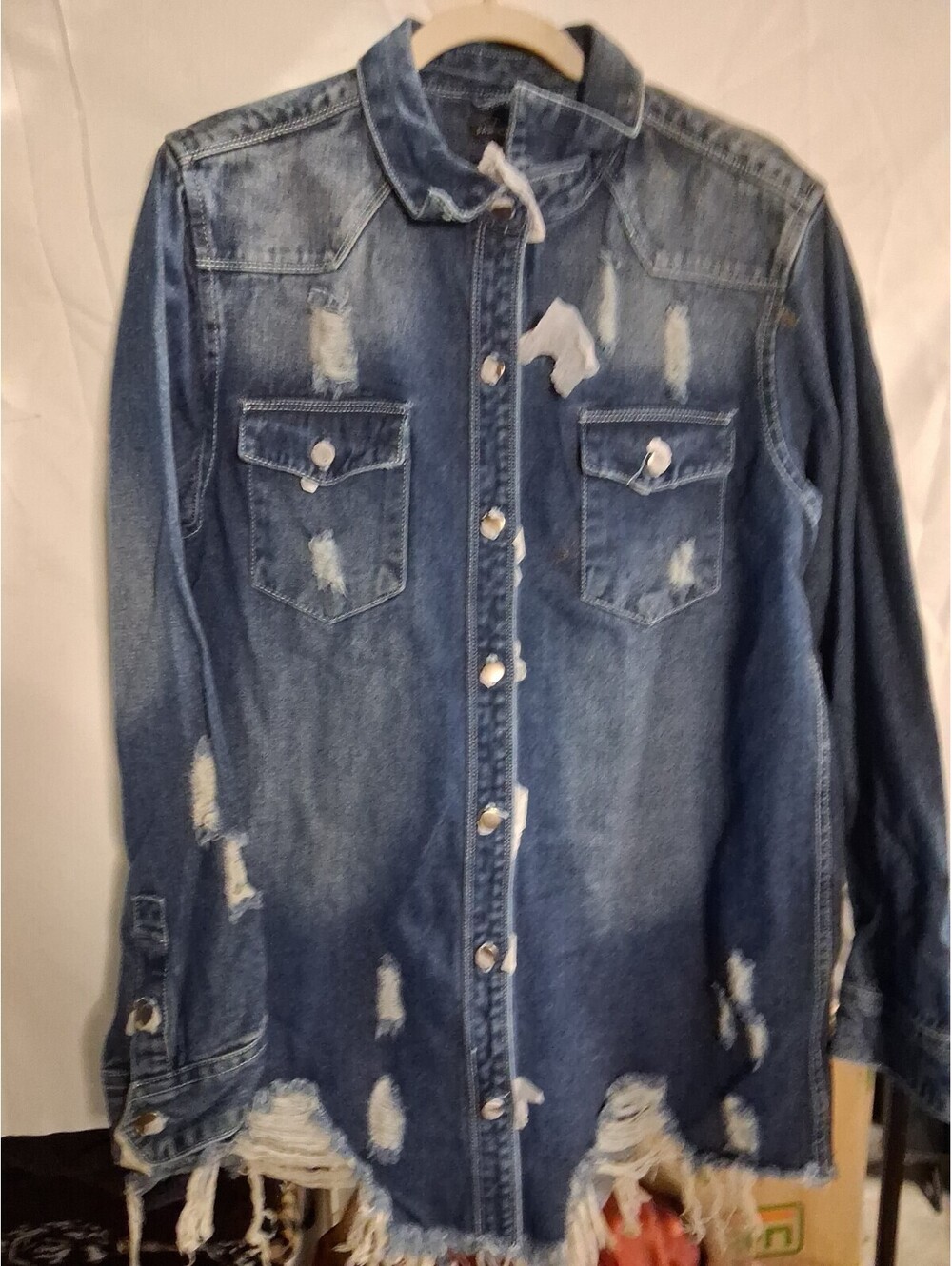Fashion Nova Oversized Heavily Distressed Denim Jacket Women's Size Large K2